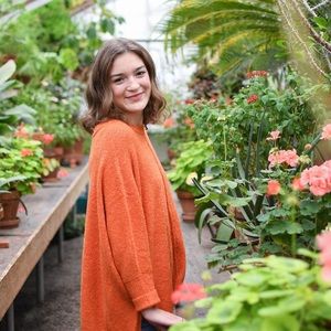 Meet your Posher, Elisha